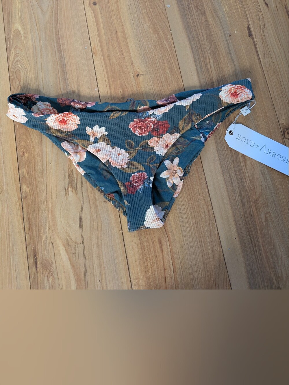 NWT Boys + Arrows Charlie Bottoms She's a Lady Green w Roses size L